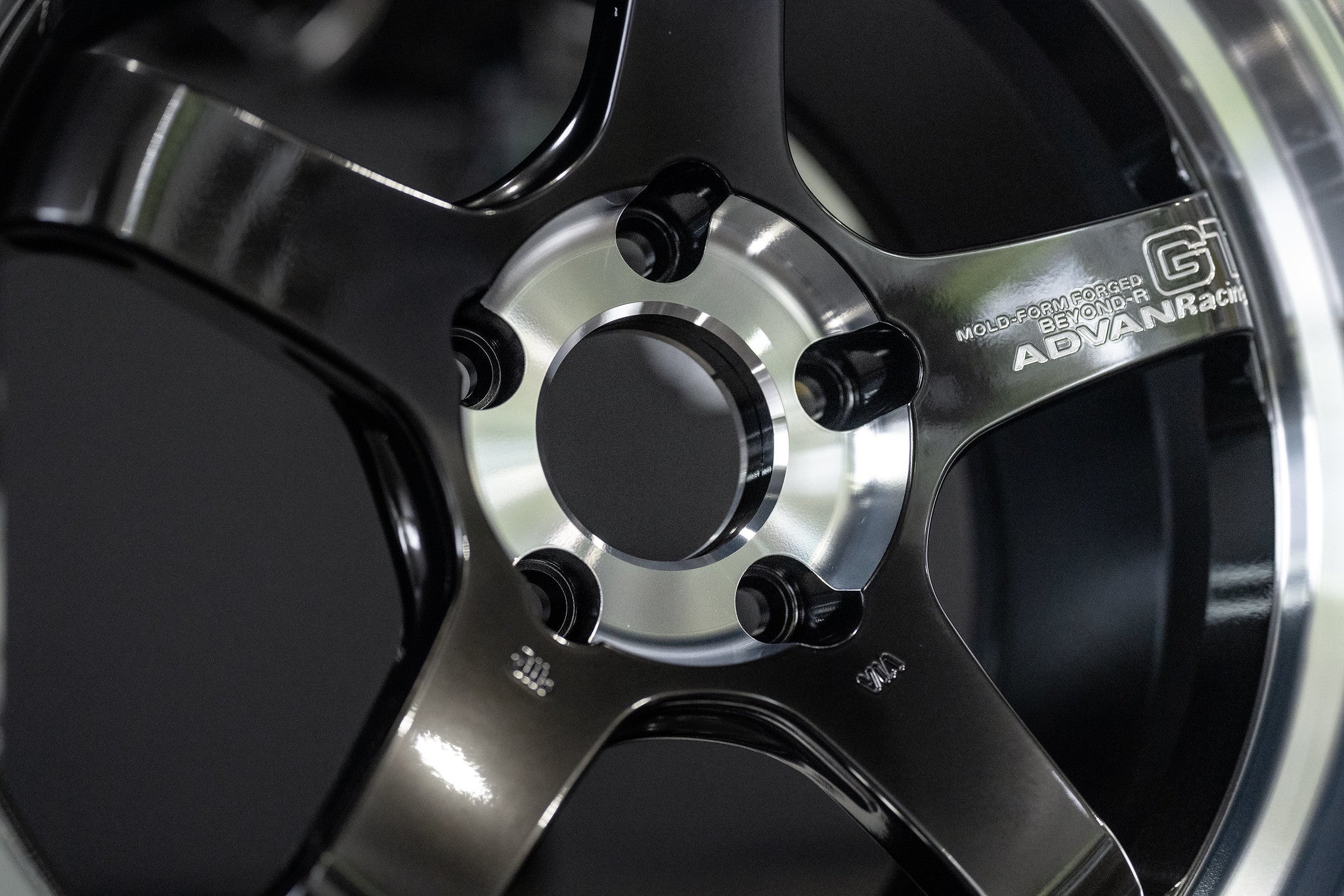 Advan GT Beyond-R 5x112 - Image 16