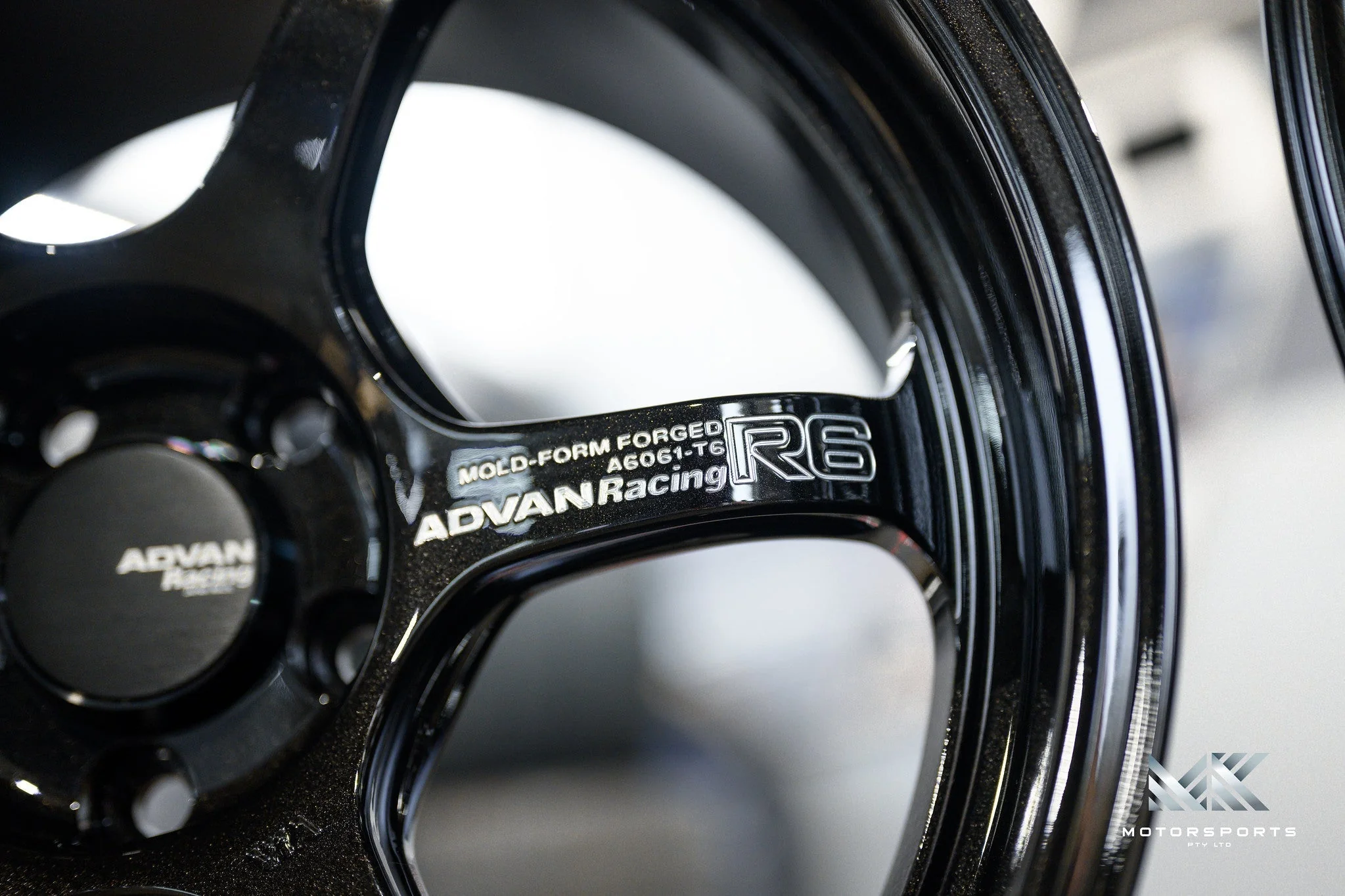 Advan Racing R6 for R35 GT-R - Image 4
