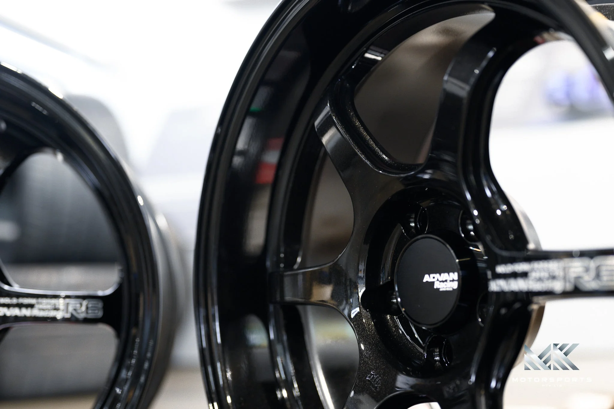 Advan Racing R6 for R35 GT-R - Image 8