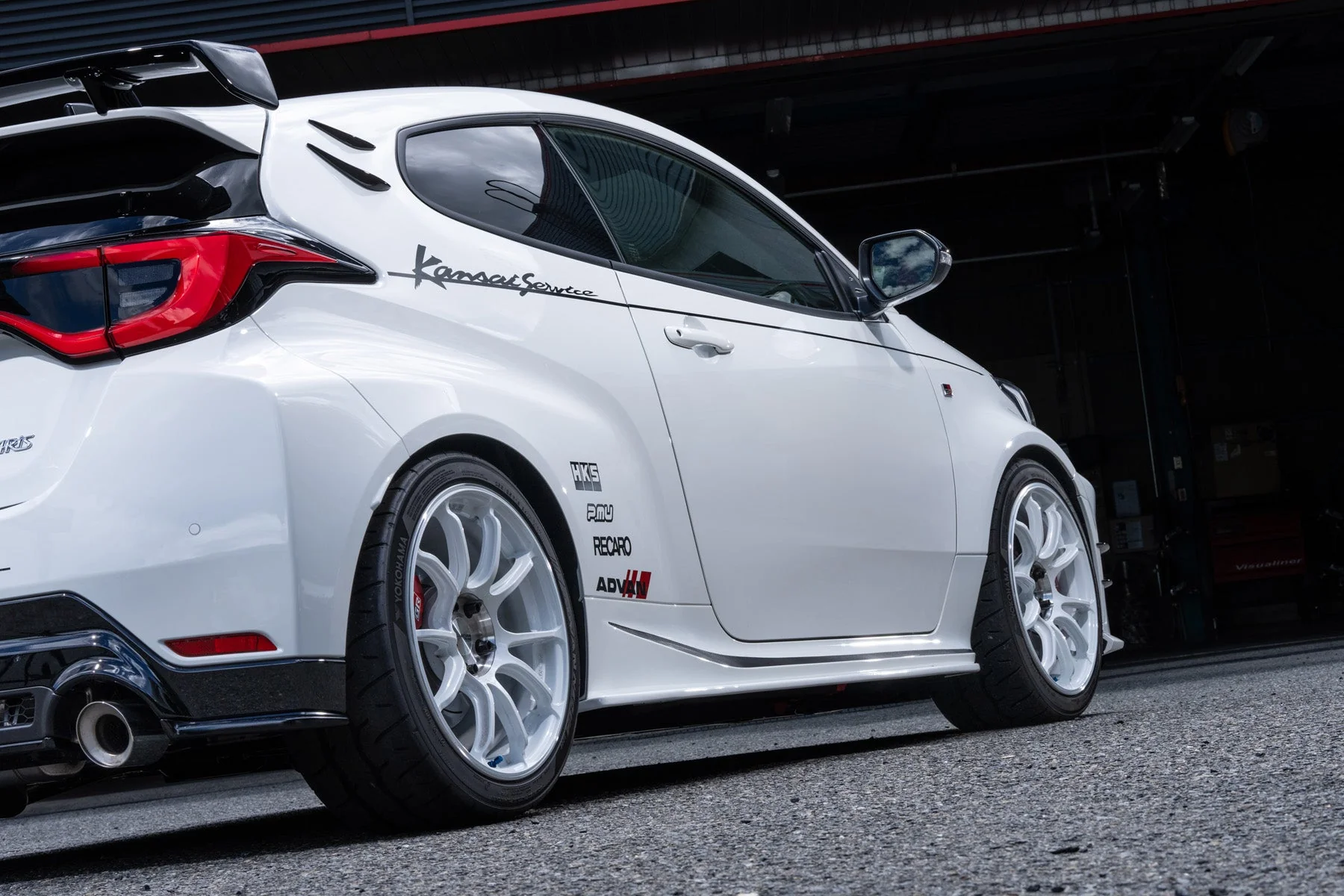 Advan Racing RZIII 5x114.3 - Image 7