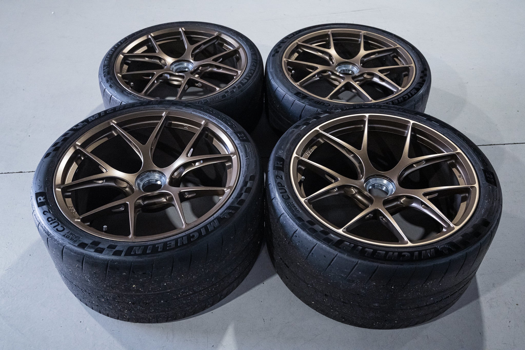 BBS FI-R F: FI142 20x9.5 +50 R: FI143 21x12.5 +48 1x130 - Used - Image 5