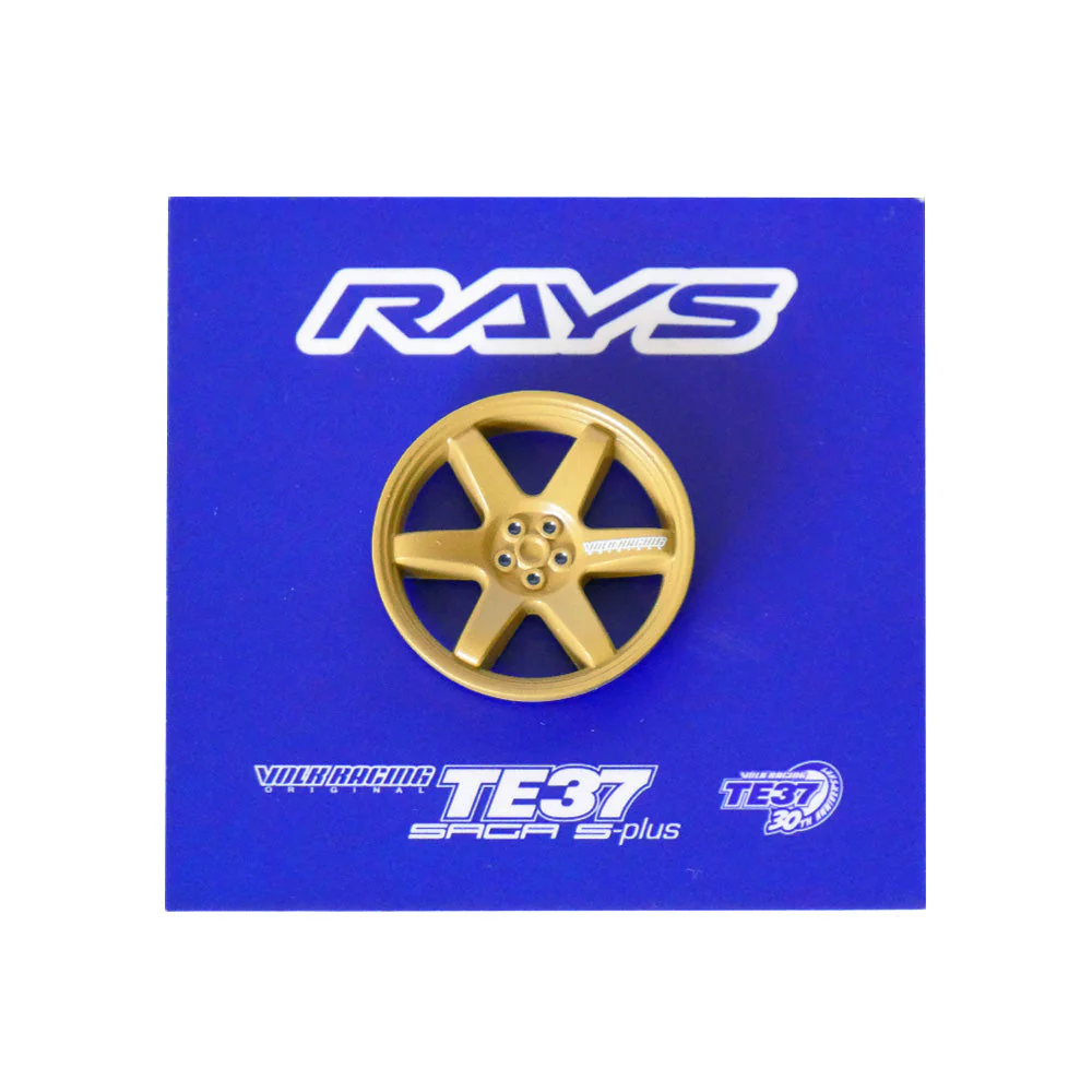 TE37 30TH RAYS x LEEN CUSTOMS COLLAB Pin Badge - Image 4