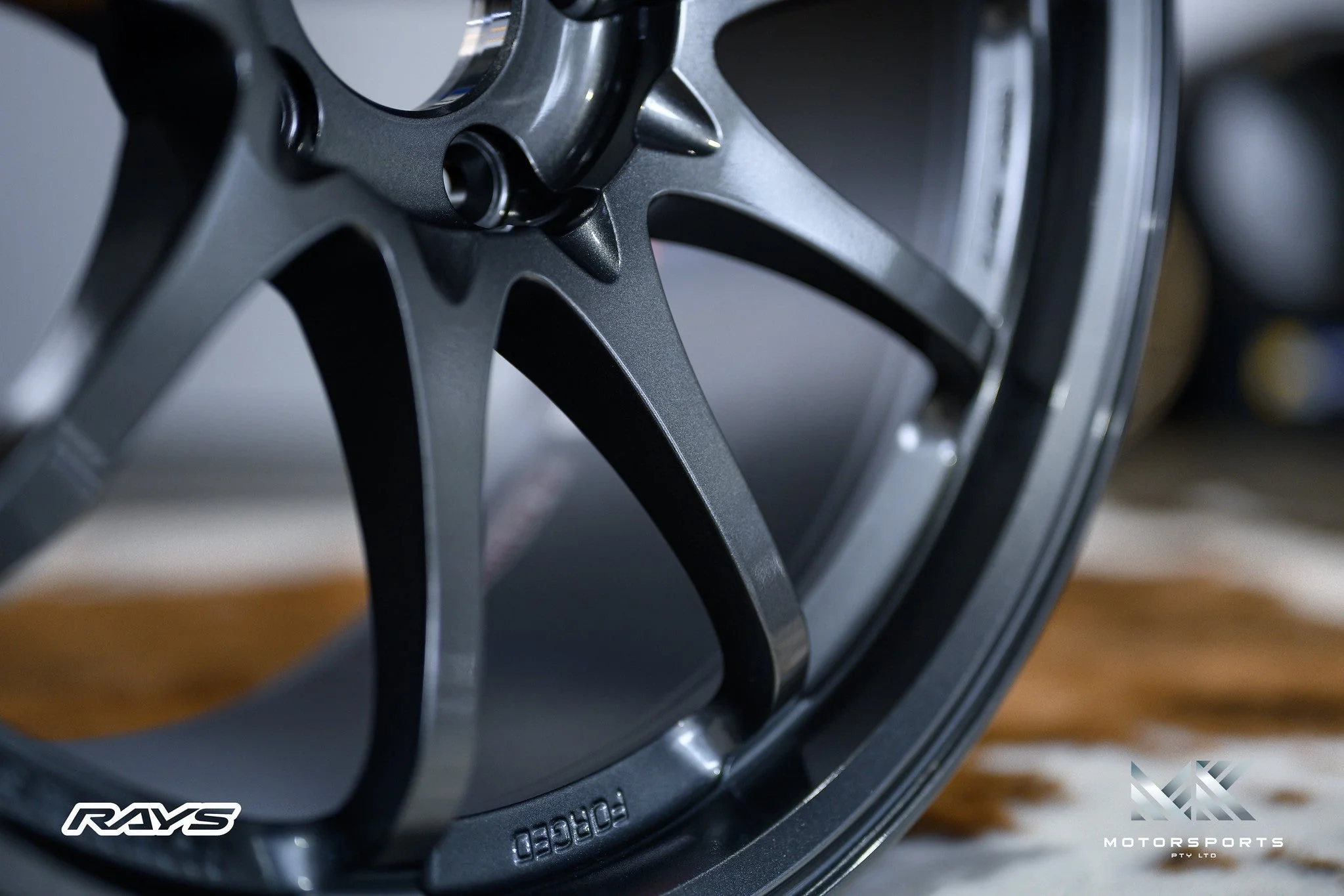 Volk Racing CE28SL 18" - Image 9