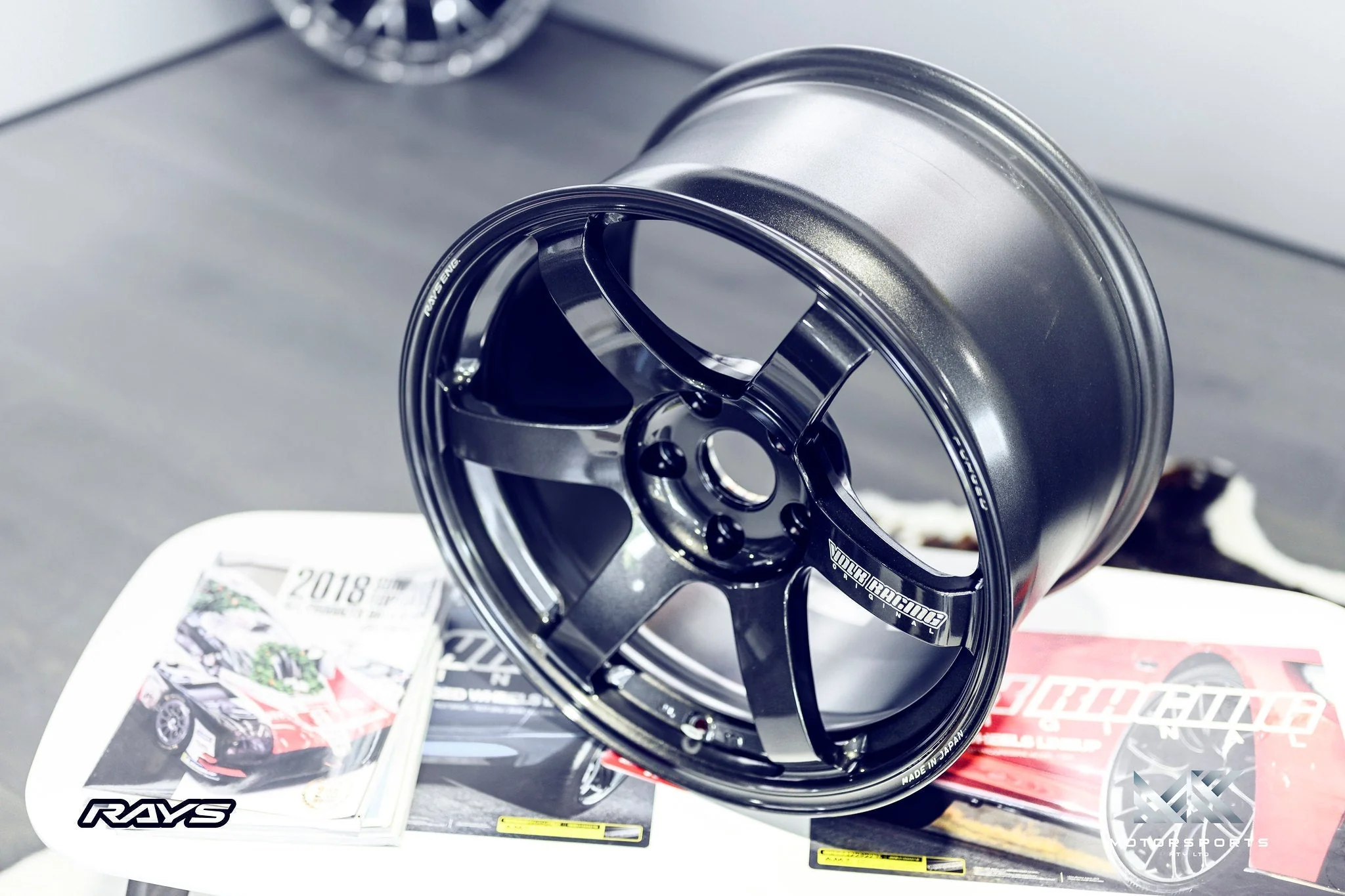Volk Racing TE37 Saga S-Plus 18" - Image 3