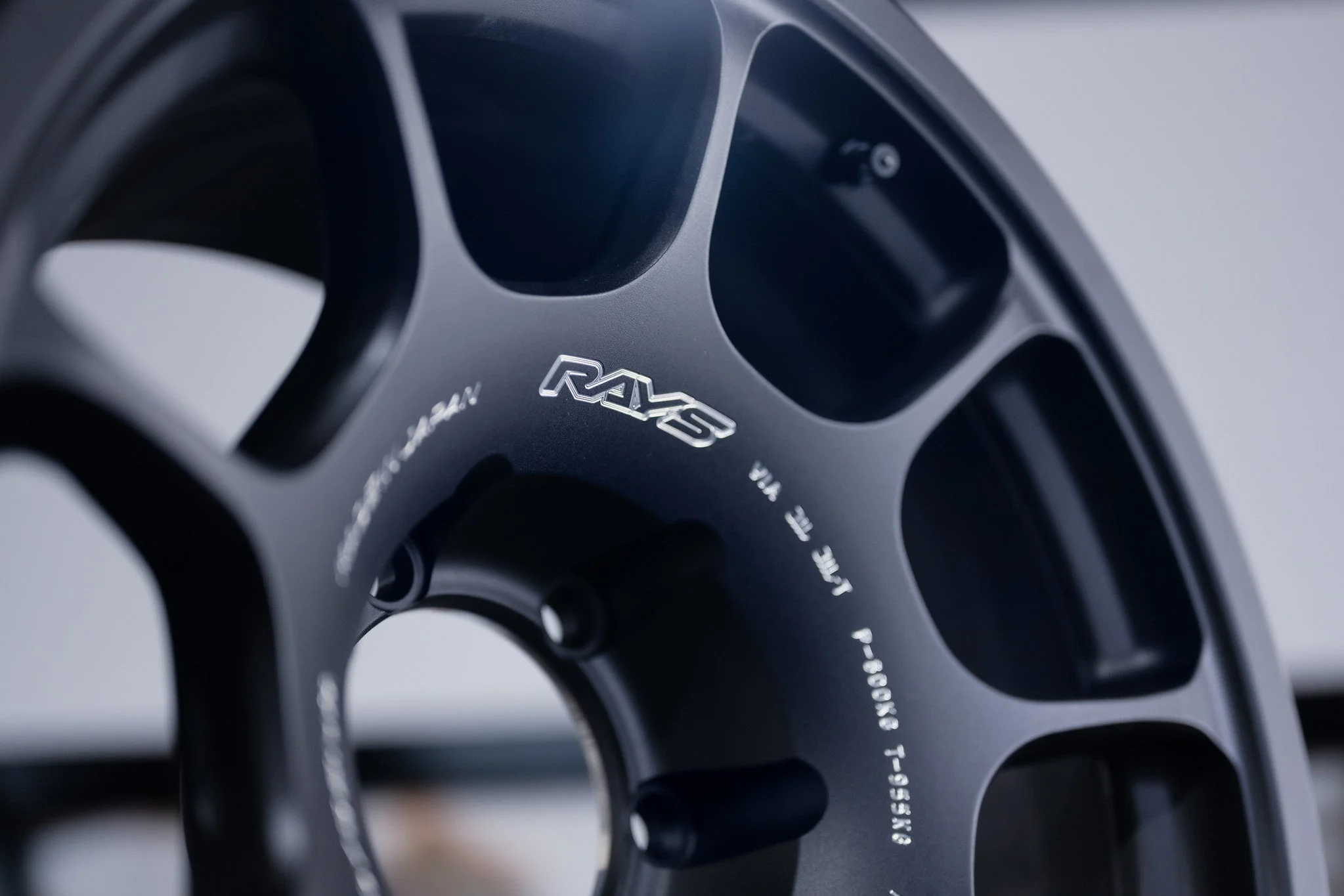 Volk Racing ZE40X 18" - Image 11
